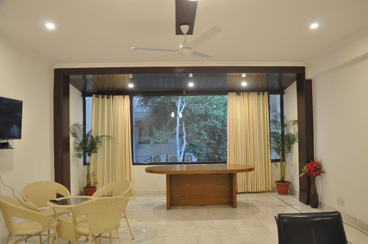 Fabhotel Namaste Bnb & Service Apartments Vasant Vihar Nova Deli Exterior foto